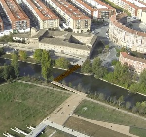Esta tarde se abre la pasarela peatonal que conecta la calle Errotazar con el parque de Aranzadi
