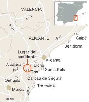 Ocho personas mueren calcinadas al chocar una furgoneta y un camión en Alicante