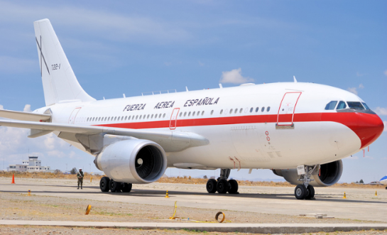 La sexta avería de un avión de las Fuerzas Armadas Españolas retrasa el viaje de Margallo a Bali