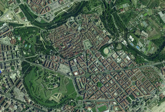 La muralla de Pamplona, a vista de pájaro. http://congress.fortiuspamplonabayonne