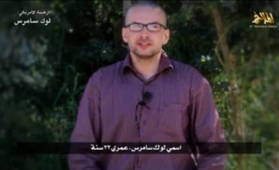 Al Qaeda amenaza en un vídeo con asesinar en tres días a un rehén estadounidense en Yemen