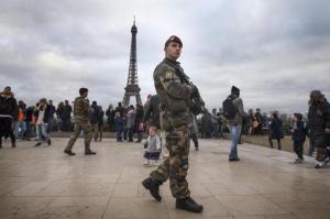 Francia refuerza dispositivo de seguridad