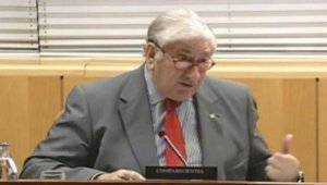 González cesa al consejero de Sanidad de la Comunidad de Madrid