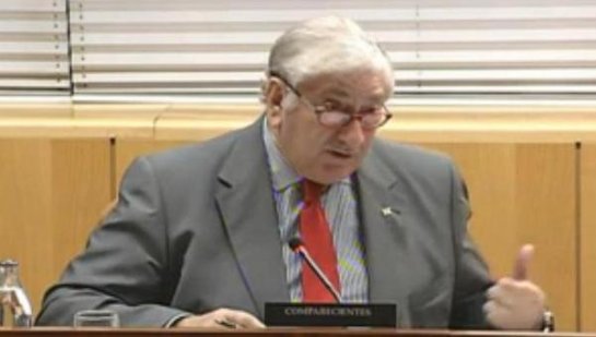 González cesa al consejero de Sanidad de la Comunidad de Madrid