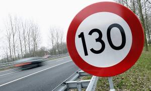 El límite de velocidad volverá a estar en 130 kms/h en tramos de autopistas y autovías.
