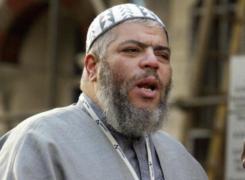 El imán radical Abu Hamza, condenado a cadena perpetua en Estados Unidos