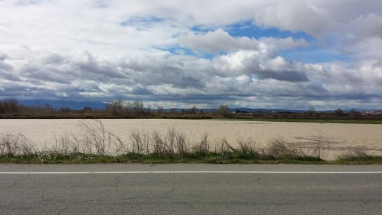 Reabierta la carretera N-113 (Pamplona-Madrid) en Castejón, cerrada por el desbordamiento