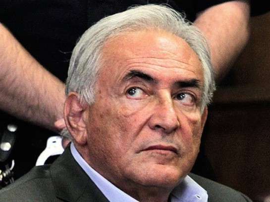 Strauss-Kahn niega conocer a acusados por proxenetismo