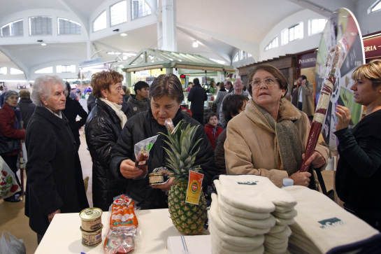 Nueva edición de ‘La Ruleta de los Mercados’ en los mercados municipales del Ensanche y Ermitagaña