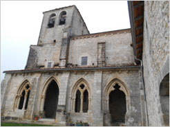 Pórtico de la Iglesia de San Vicente de Larumbe