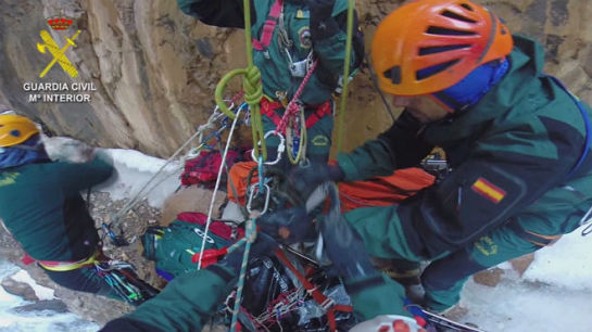 Rescate cuerpos en Marruecos