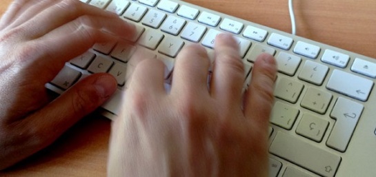 Desarrollan un teclado que alerta contra el Parkinson