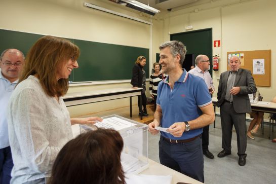 Alfonso Carlosena gana las elecciones a rector de la Universidad Pública de Navarra