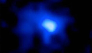 La galaxia EGS-zs8-1 ha establecido un nuevo récord de distancia a la Tierra. NASA, ESA
