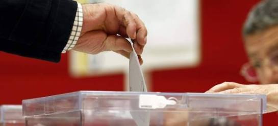 24 M: La participación nacional a las 18:00 es del 49,78%, ligeramente superior a la de 2011