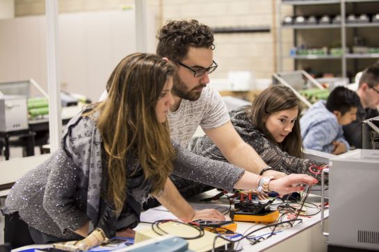 la UPNA aumenta la demanda de los programas internacionales de Ingeniería de la ETSIIT