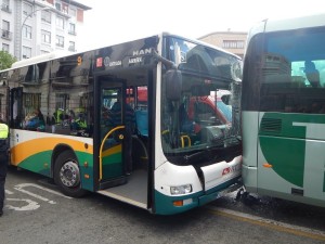 accidente_villavesa_autobus