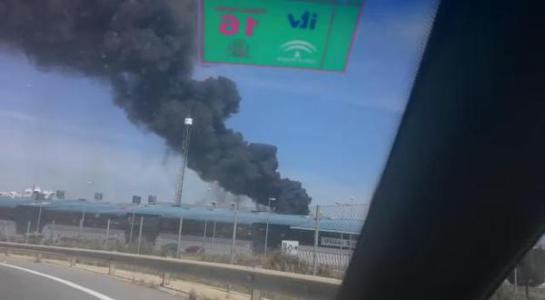 Un Airbús 400M militar se estrella cerca del aeropuerto de Sevilla