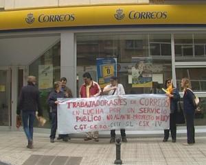La huelga de Correos dificulta el reparto de la campaña electoral y del voto por correo