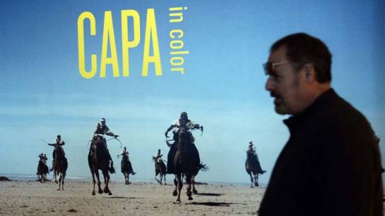 El mundo en colores de Robert Capa llega por primera vez a Europa