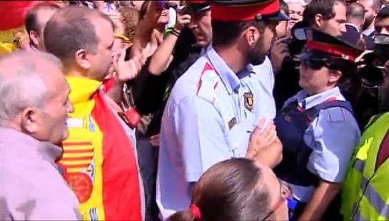Altercados en Badalona entre simpatizantes del PP y Guanyem 