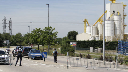 Un decapitado y varios heridos en un ataque islamista en Francia 