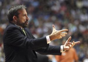 Joan Plaza considera merecida la victoria y felicita a la afición
