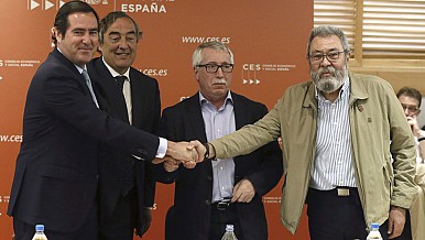 Los sindicatos y la patronal firman un pacto salarial 