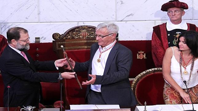 El nacionalista Joan Ribó, de Compromís, nuevo alcalde de Valencia