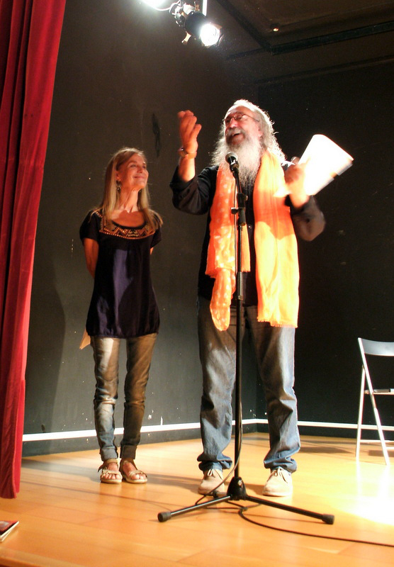 Anfas y el Ateneo Navarro ponen fin al Recital 2014-2015 de ‘Poesía fácil´