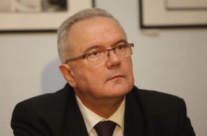 vicepresidente de la CE y comisario europeo de Cooperación y Desarrollo, Neven Mimica