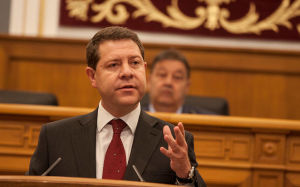 García-Page, investido presidente de Castilla-La Mancha con el apoyo de Podemos