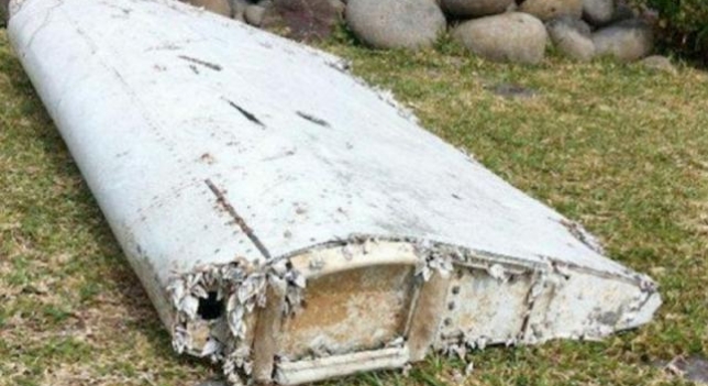 Malasia investiga si los restos de un avión hallados en el Índico pertenecen al vuelo desaparecido MH370
