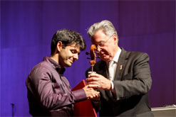 El serbio Robert Lakatos, ganador del Concurso Internacional de Violín Pablo Sarasate 