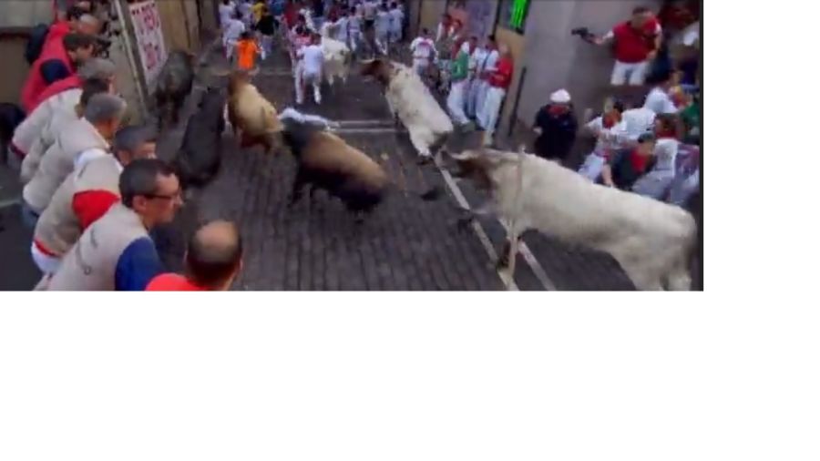 Séptimo encierro San Fermín 2015: rápido y accidentado con dos mozos heridos