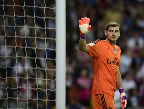 Casillas ultima el acuerdo con el Madrid para irse al Oporto