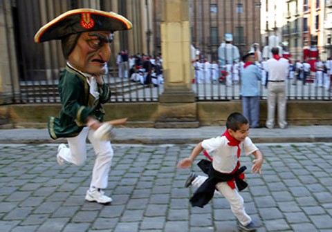 Pamplona vive este viernes el ecuador de los Sanfermines con una jornada dedicada a los niños  