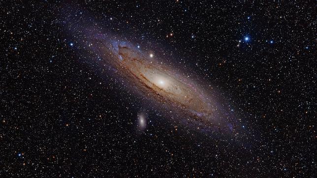 Los científicos demuestran que las galaxias pueden cambiar su estructura a lo largo de su vida