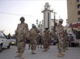 Aumentan a 42 los muertos en el ataque a una base militar en Pakistán