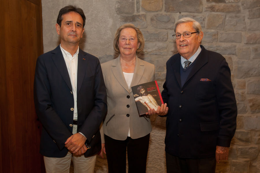 La catedrática Concepción García Gainza presenta la 'historia del Crucificado de Lekaroz'
