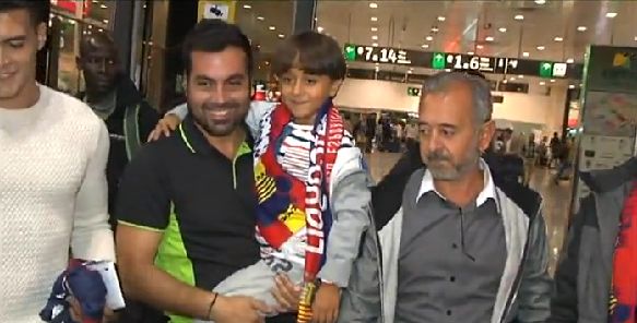 El refugiado de la zancadilla llega a Barcelona