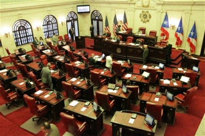 El Senado de Puerto Rico declara el español primera lengua oficial y relega el inglés