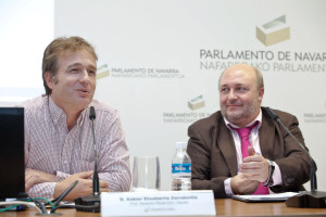 Expertos en Derecho Penal critican la nueva ley de seguridad ciudadana  en el Parlamento Foral