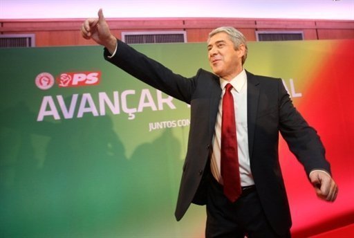 El PS luso espera gobernar tras tumbar al Ejecutivo conservador en el Parlamento