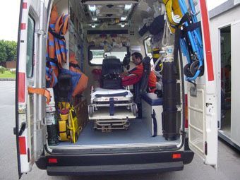 Los servicios de emergencia del Gobierno de Navarra atienden un parto en la carretera de Los Arcos 