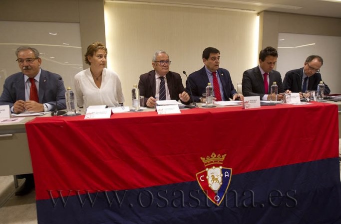La Asamblea de Osasuna aprueba las cuentas del último ejercicio y el presupuesto de la 2015/16