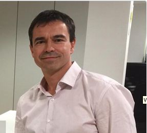 UPyD envía un libro de Primaria a los alcaldes de Barcelona y Cádiz