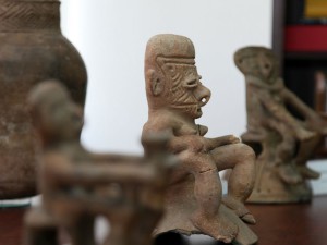 La Policía española devuelve a Ecuador 49 piezas arqueológicas precolombinas incautadas