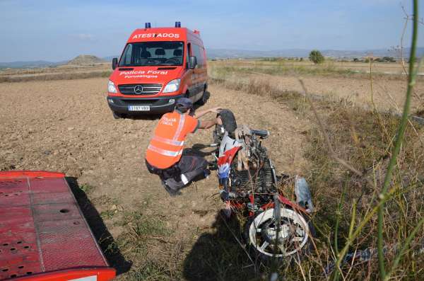 Herido grave un hombre de 51 años al salirse de la vía la motocicleta que conducía en Figarol