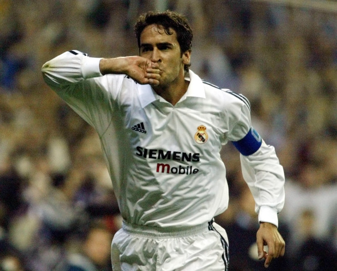 Raúl, el 7 del Real Madrid, ‘cuelga las botas’ a final de año